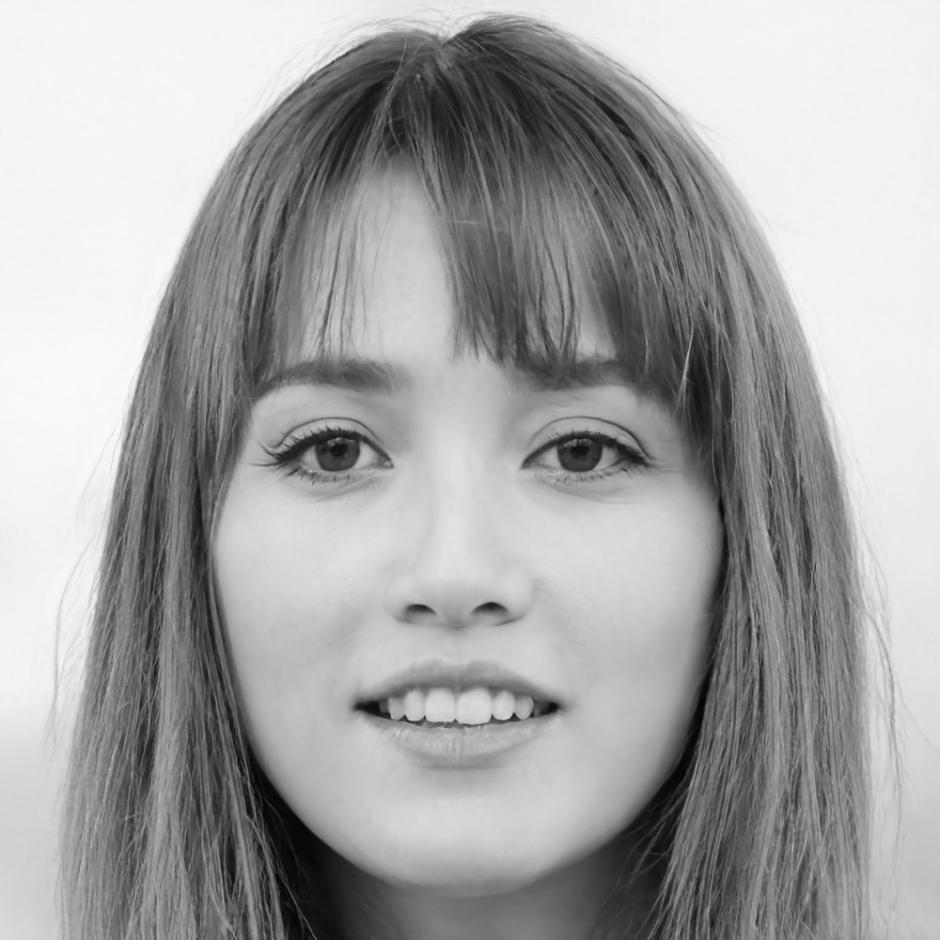 Portrait de Céleste Dubois, formatrice spécialisée en gestion de patrimoine